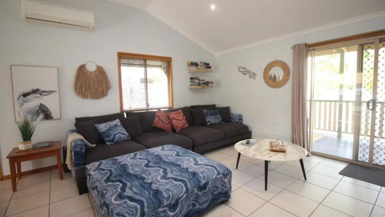 Kookaburra Lodge, Horseshoe Bay Australia
